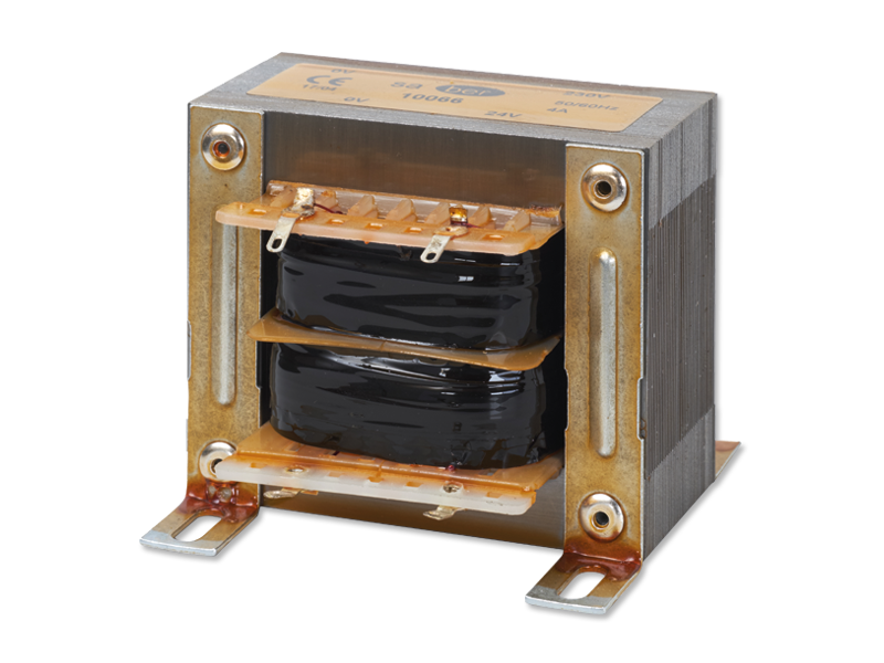 Transformador convencional de múltiples salidas, diseñado para aplicaciones industriales, comerciales y residenciales de alta demanda energética.